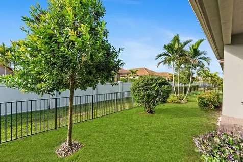 8899 Leon Circle Parkland FL 33076