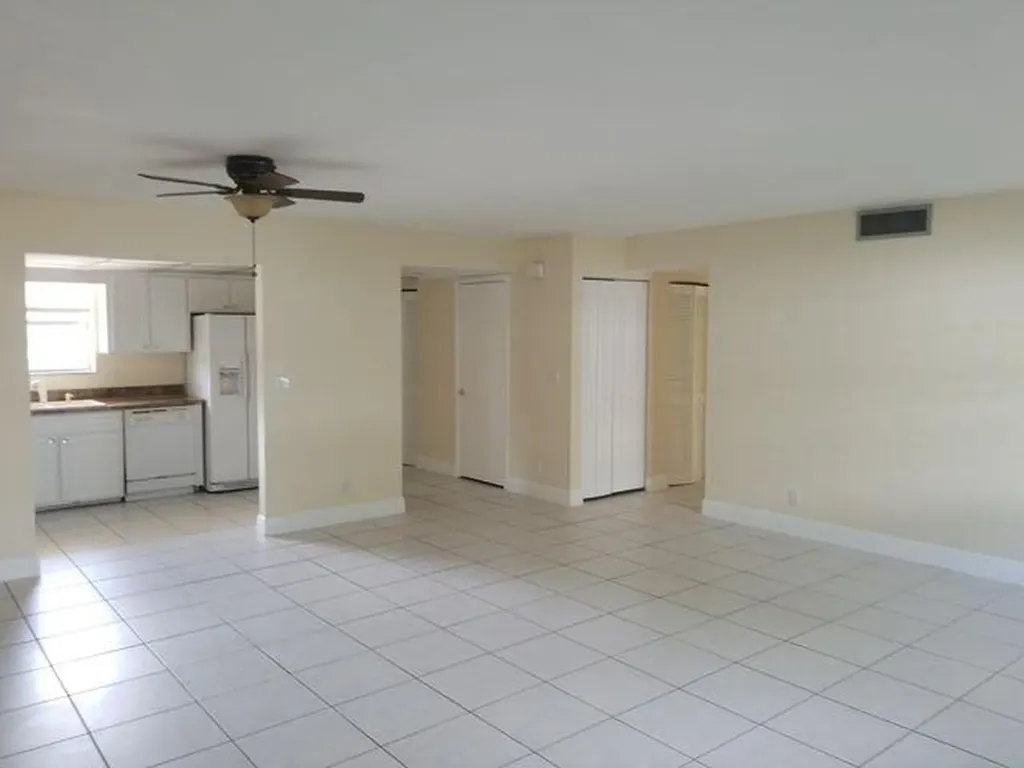 720 N Dixie Highway Lantana FL 33462