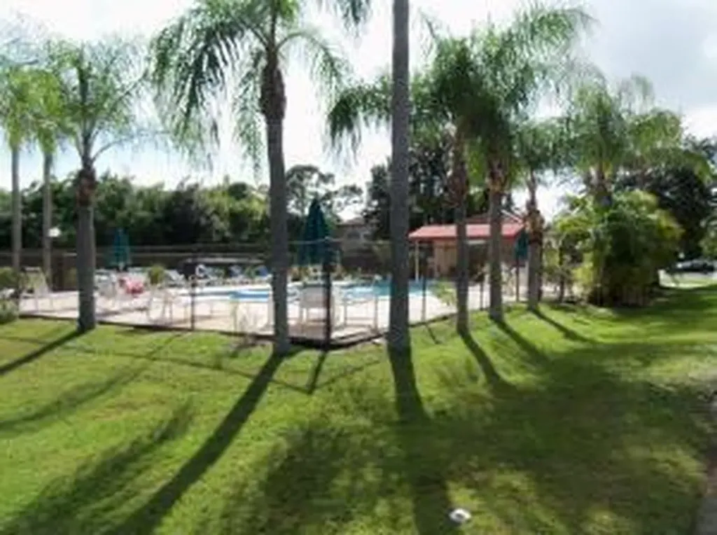 2454 SE Garden Terrace Port Saint Lucie FL 34952