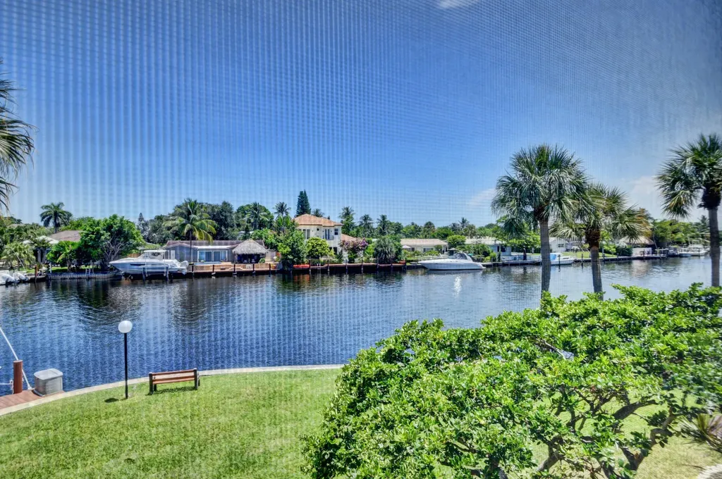 18 Royal Palm Way Boca Raton FL 33432