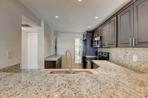 18 Royal Palm Way Boca Raton FL 33432