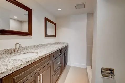 18 Royal Palm Way Boca Raton FL 33432