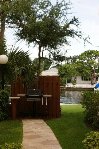 18 Royal Palm Way Boca Raton FL 33432