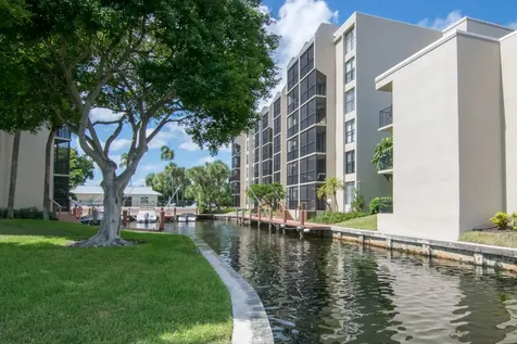 18 Royal Palm Way Boca Raton FL 33432