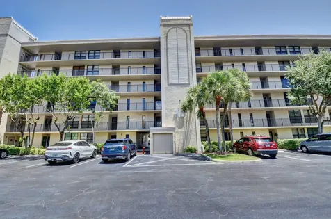18 Royal Palm Way Boca Raton FL 33432