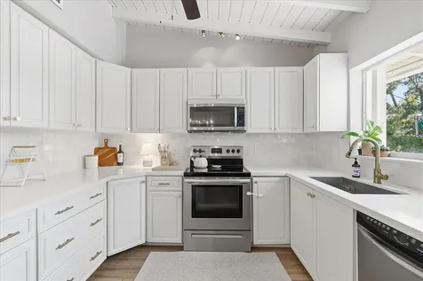 2220 Ne 34th Court Lighthouse Point FL 33064