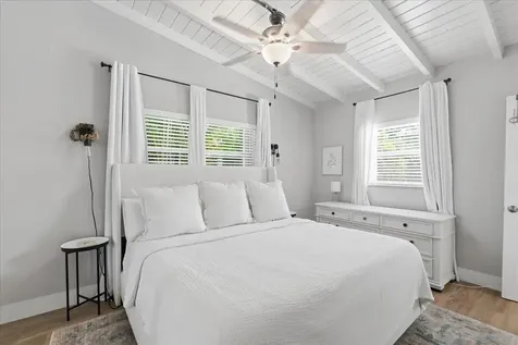 2220 Ne 34th Court Lighthouse Point FL 33064