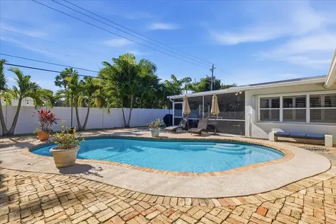 2220 Ne 34th Court Lighthouse Point FL 33064