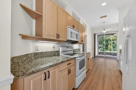 568 Sw New Castle Cove Port Saint Lucie FL 34986