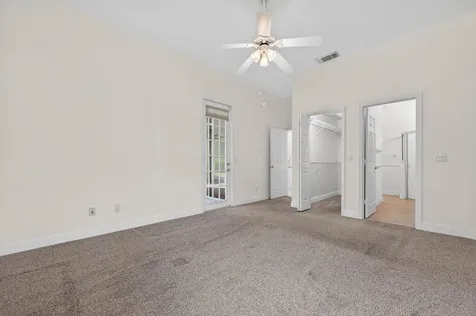 568 Sw New Castle Cove Port Saint Lucie FL 34986