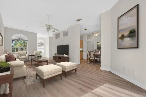 568 Sw New Castle Cove Port Saint Lucie FL 34986