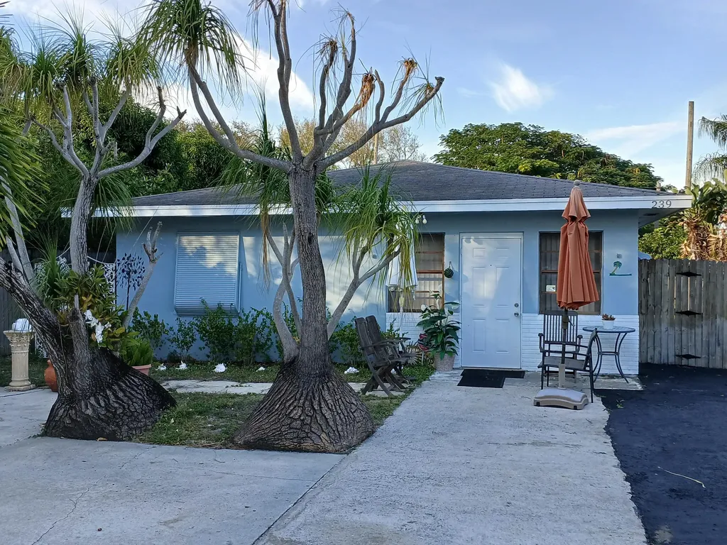 239 Gulfstream Boulevard ( Se 36 Ave.) Boulevard Boynton Beach FL 33435