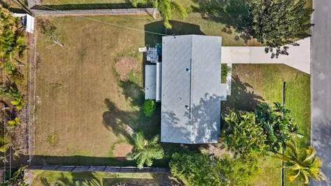 307 Se Husted Terrace Port Saint Lucie FL 34983