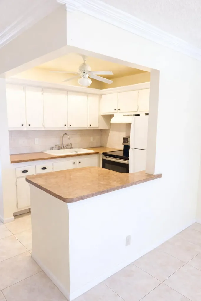 42 Canterbury West Palm Beach FL 33417