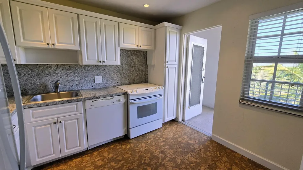 2950 N Palm Aire Drive Pompano Beach FL 33069