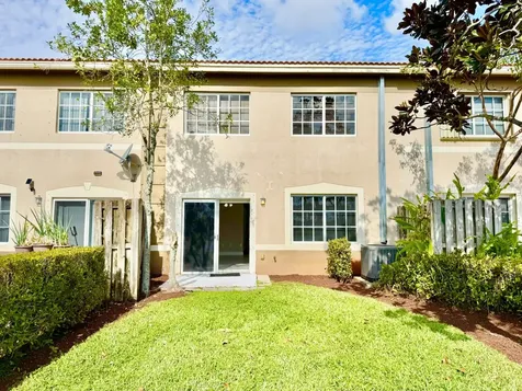 6728 Old Farm Trail Boynton Beach FL 33437