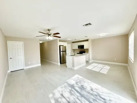 6728 Old Farm Trail Boynton Beach FL 33437
