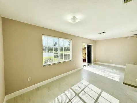 6728 Old Farm Trail Boynton Beach FL 33437