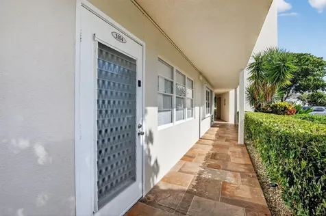 1034 Ashby D Deerfield Beach FL 33442
