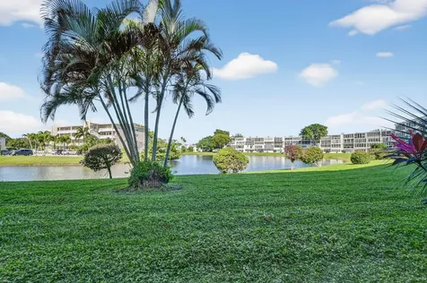 1034 Ashby D Deerfield Beach FL 33442