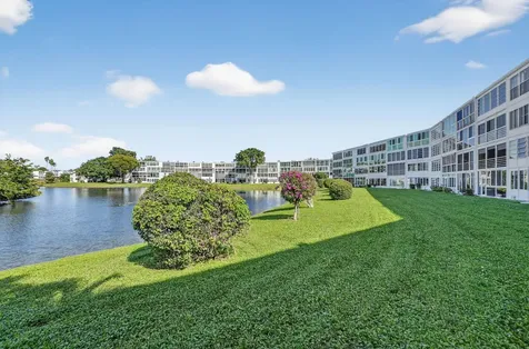 1034 Ashby D Deerfield Beach FL 33442