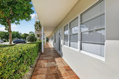 1034 Ashby D Deerfield Beach FL 33442