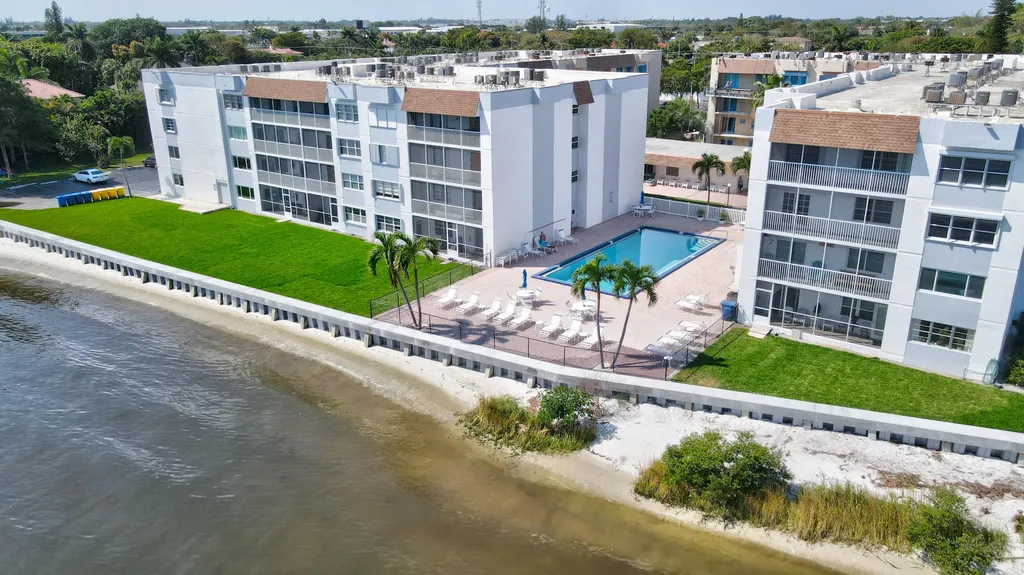 1502 S Lakeside Drive Lake Worth Beach FL 33460