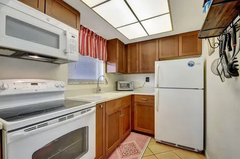 1810 New Palm Way Boynton Beach FL 33435