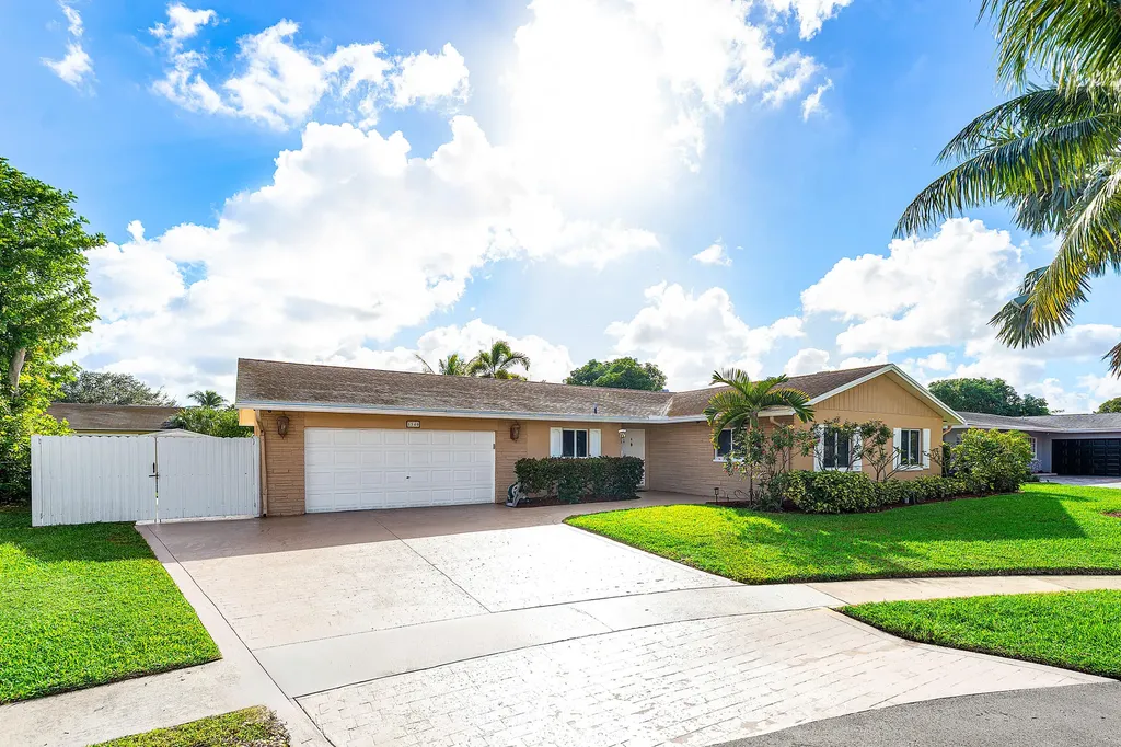 1540 Sw 56th Avenue Plantation FL 33317