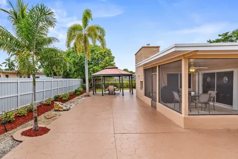 1540 Sw 56th Avenue Plantation FL 33317