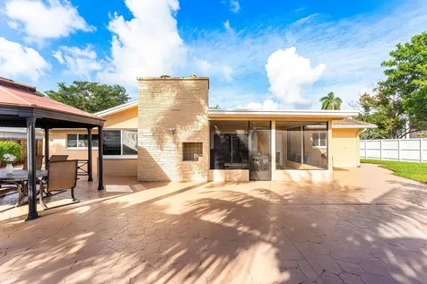 1540 Sw 56th Avenue Plantation FL 33317