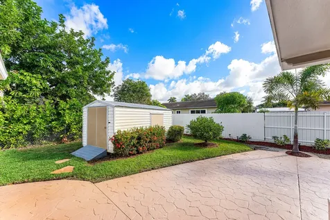 1540 Sw 56th Avenue Plantation FL 33317