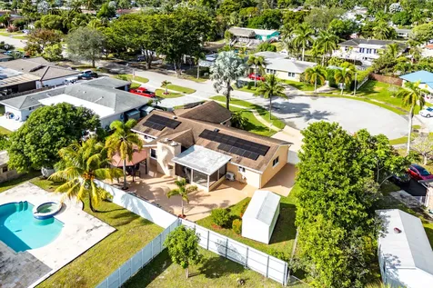 1540 Sw 56th Avenue Plantation FL 33317