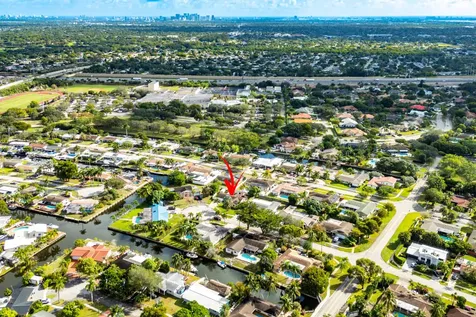 1540 Sw 56th Avenue Plantation FL 33317