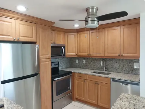 362 Tuscany G Delray Beach FL 33446