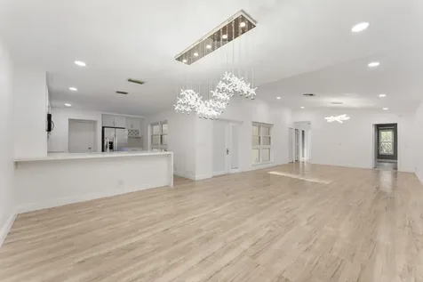 3955 Nw 3rd Court Deerfield Beach FL 33442