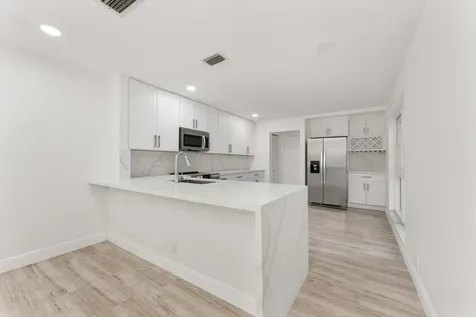 3955 Nw 3rd Court Deerfield Beach FL 33442