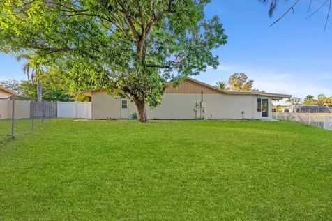 3955 Nw 3rd Court Deerfield Beach FL 33442