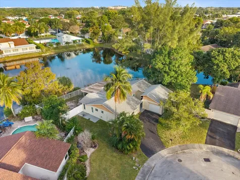 3955 Nw 3rd Court Deerfield Beach FL 33442
