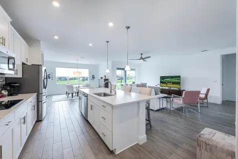 6358 Arcadia Square Vero Beach FL 32966