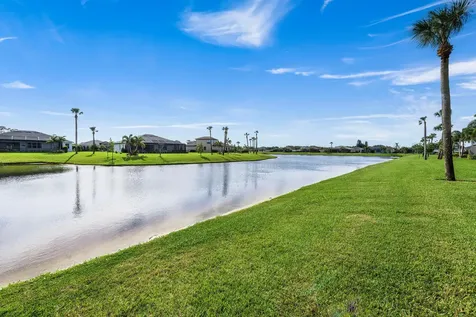 6358 Arcadia Square Vero Beach FL 32966