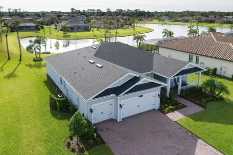 6358 Arcadia Square Vero Beach FL 32966