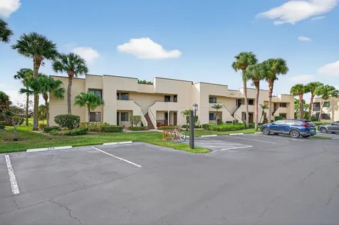6940 Se Constitution Boulevard Hobe Sound FL 33455
