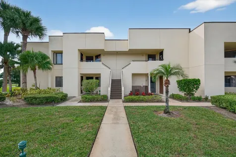 6940 Se Constitution Boulevard Hobe Sound FL 33455