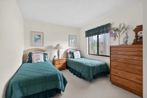 6940 Se Constitution Boulevard Hobe Sound FL 33455