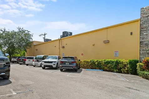 117 NE 5th Avenue Delray Beach FL 33483