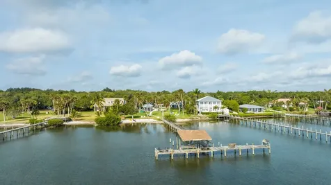 11450 S Indian River Drive Sebastian FL 32958