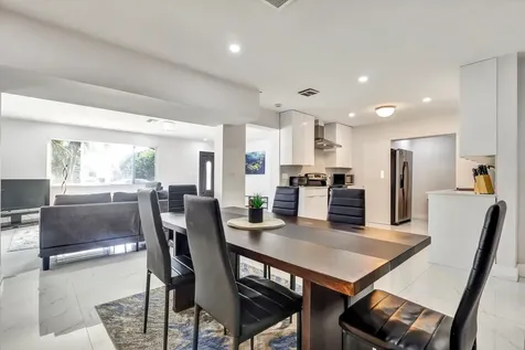 255 Glouchester Street Boca Raton FL 33487