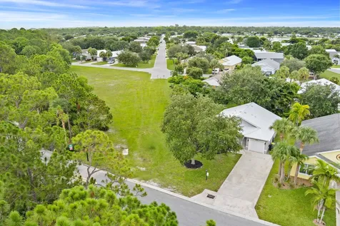 8897 Sw Fishermans Wharf Drive Stuart FL 34997