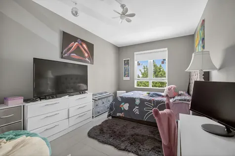 10225 NW 63rd Terrace Doral FL 33178